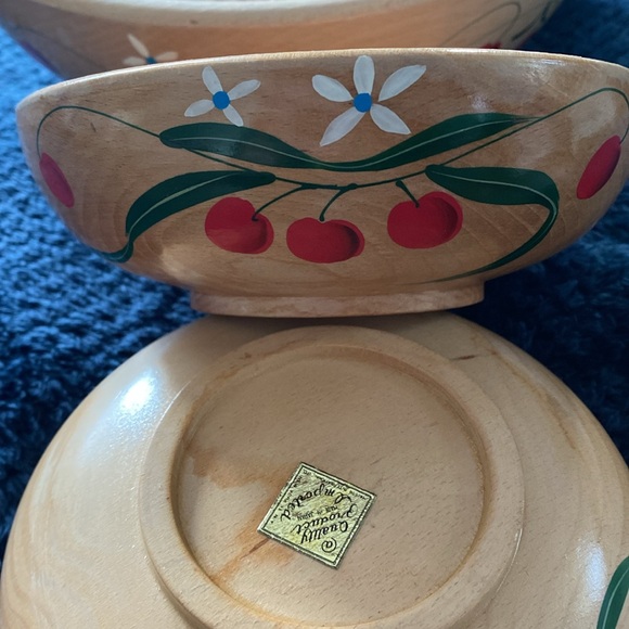Beautiful vintage salad set with tags. - Picture 3 of 5